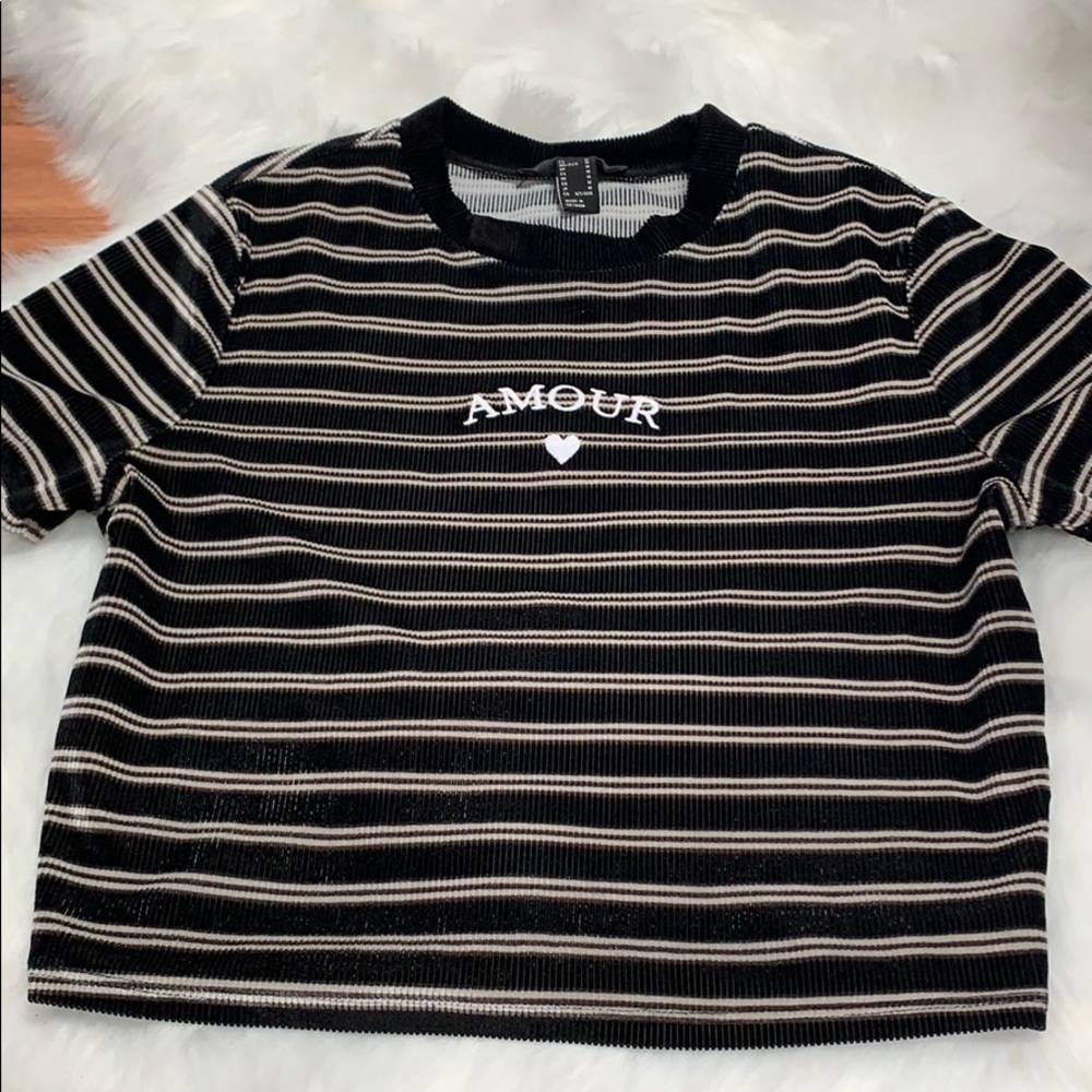 Short Sleeve Amour Velour Crop Top